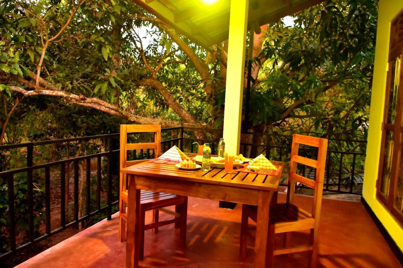 Wild Heaven Udawalawe Hotel ภายนอก รูปภาพ