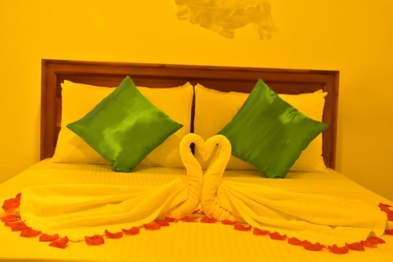 Wild Heaven Udawalawe Hotel ภายนอก รูปภาพ